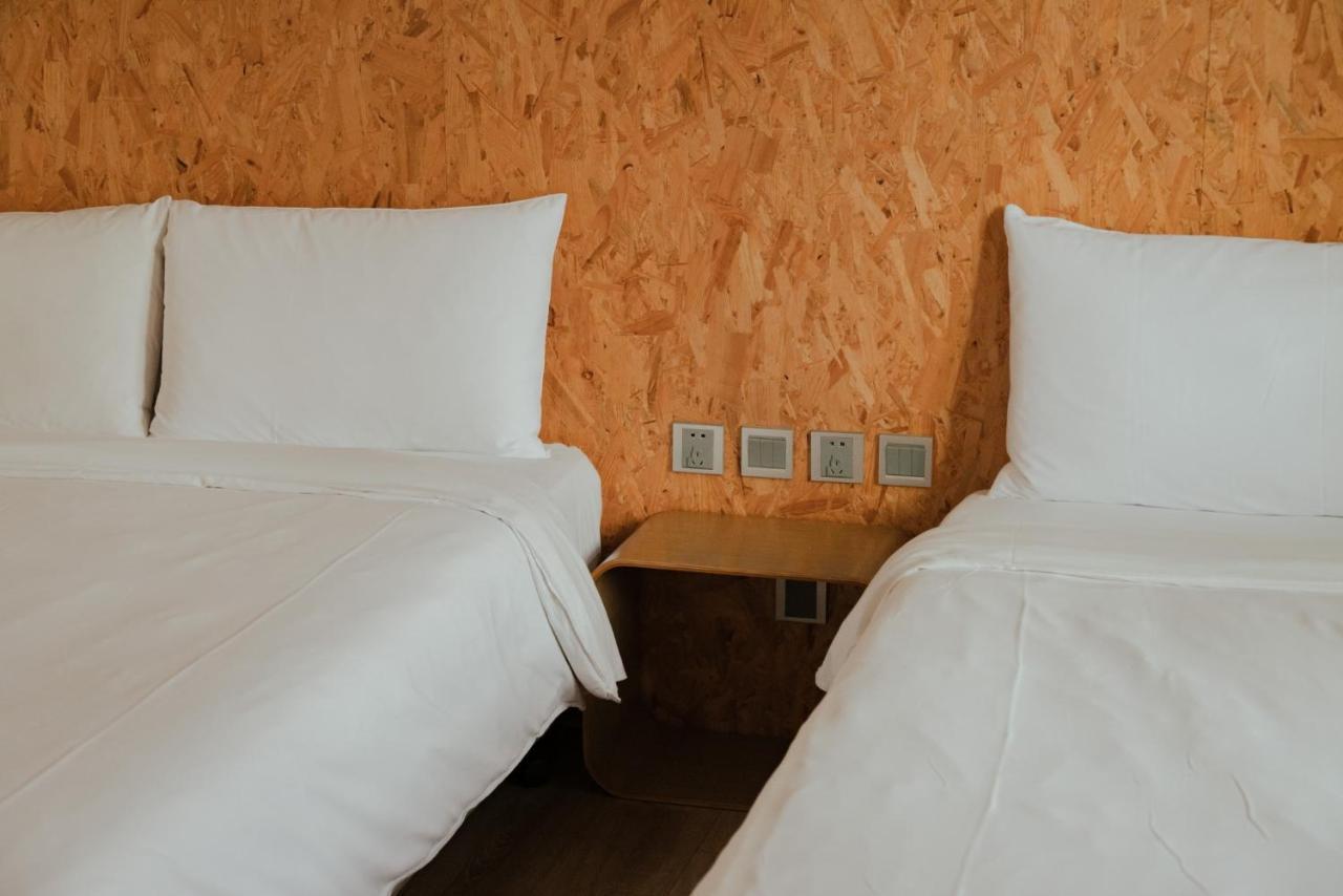 Light Hostel - Тайнань Екстер'єр фото